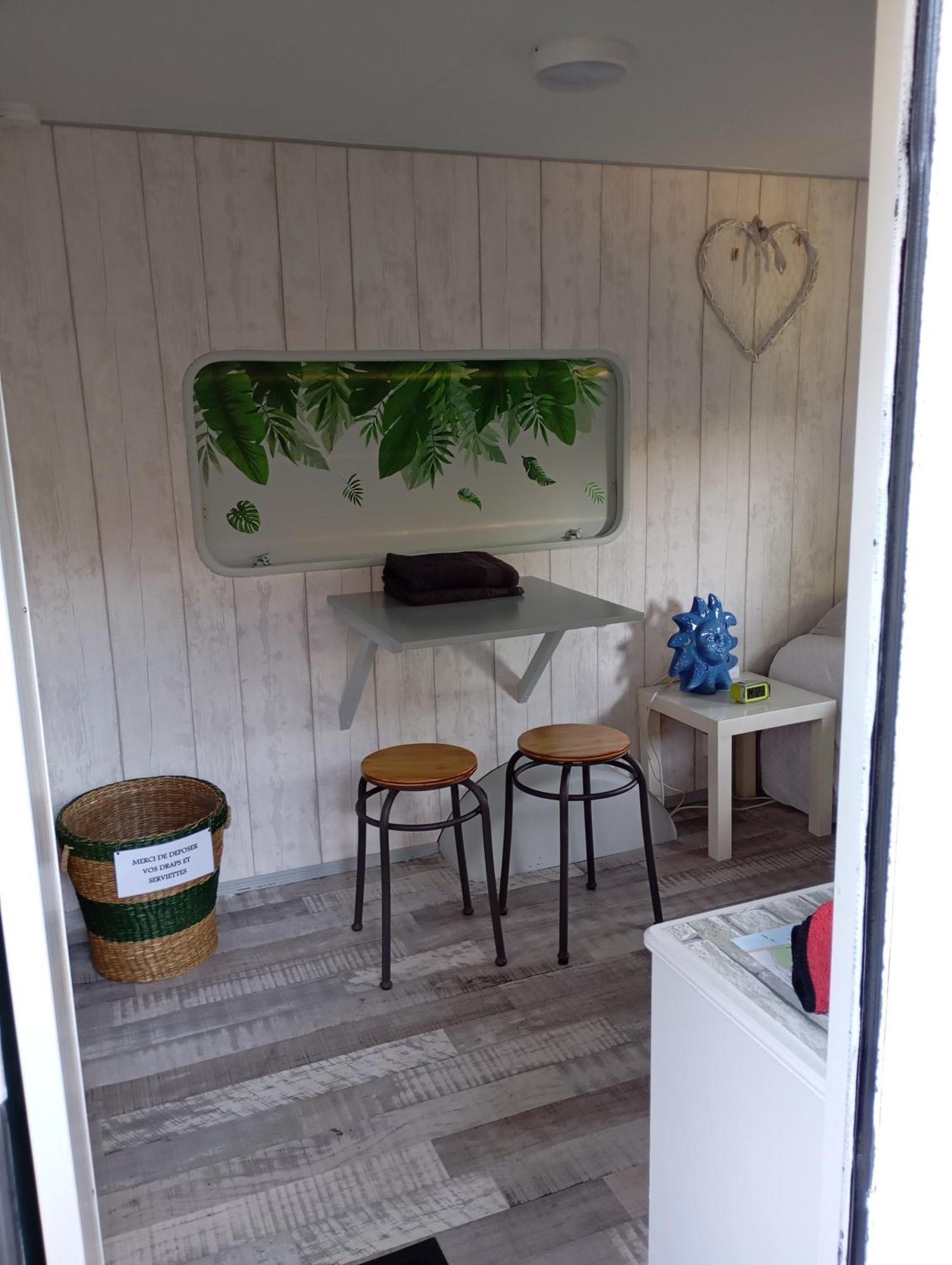 Appartement Tiny House Plein Centre à Hourtin Extérieur photo